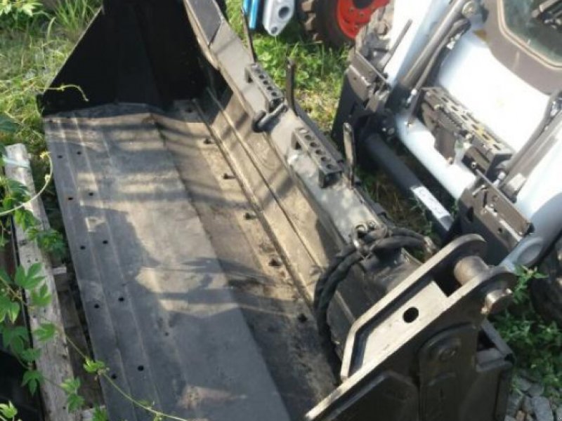 Kompaktlader Türe ait Bobcat S175, Neumaschine içinde Київ (resim 1)