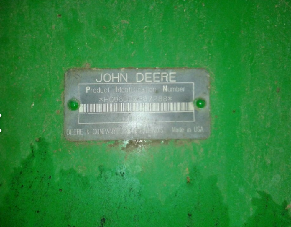 Oldtimer-Mähdrescher des Typs John Deere 9600, Neumaschine in Побузьке (Bild 6)