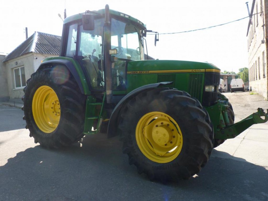 Oldtimer-Traktor a típus John Deere 6910 TLS, Neumaschine ekkor: Звенигородка (Kép 2)