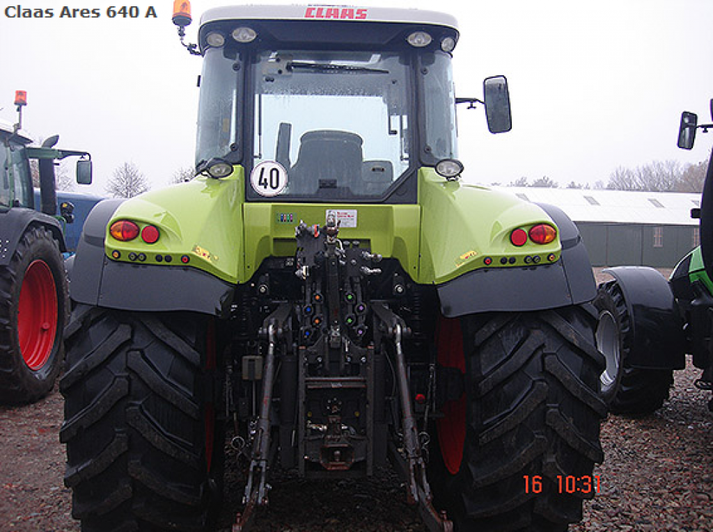Oldtimer-Traktor des Typs CLAAS Arion 640, Neumaschine in Рівне (Bild 7)