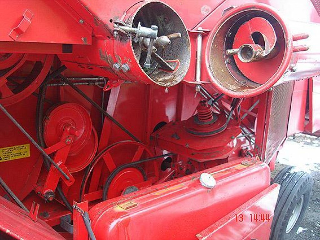 Oldtimer-Mähdrescher Türe ait Massey Ferguson 16, Neumaschine içinde Рівне (resim 7)