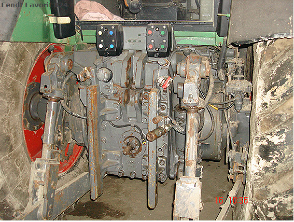 Oldtimer-Traktor a típus Fendt Favorit 824, Neumaschine ekkor: Рівне (Kép 7)