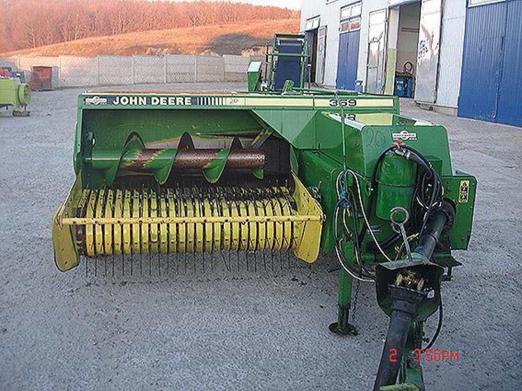 Hochdruckpresse typu John Deere 359,  v Рівне (Obrázek 1)