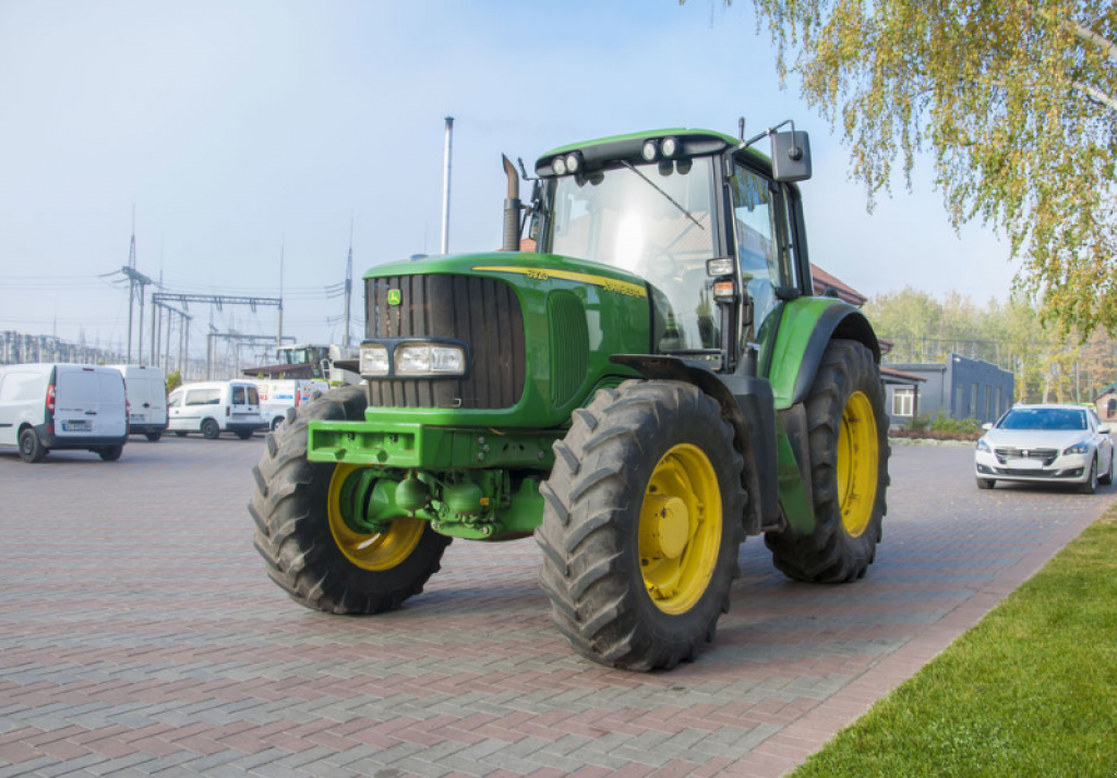 Oldtimer-Traktor a típus John Deere 6920, Neumaschine ekkor: Луцьк (Kép 1)