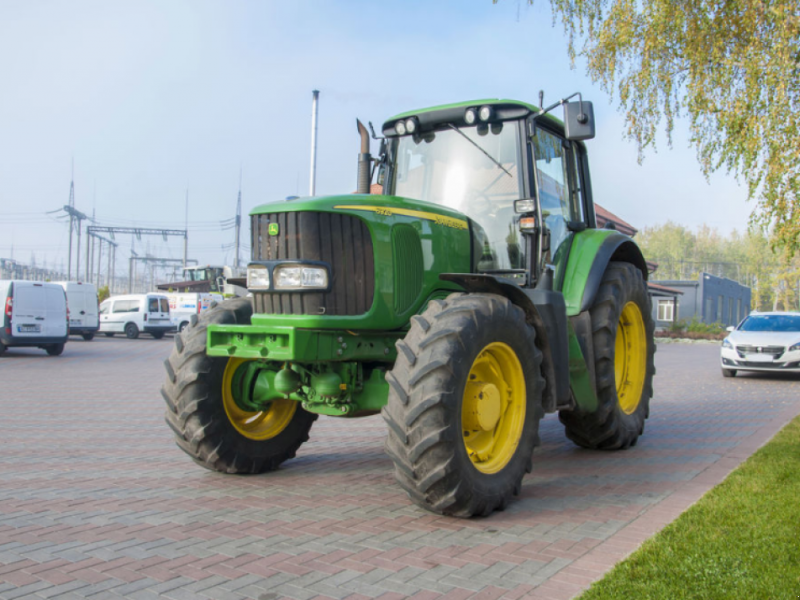 Oldtimer-Traktor del tipo John Deere 6920, Neumaschine en Луцьк (Imagen 1)