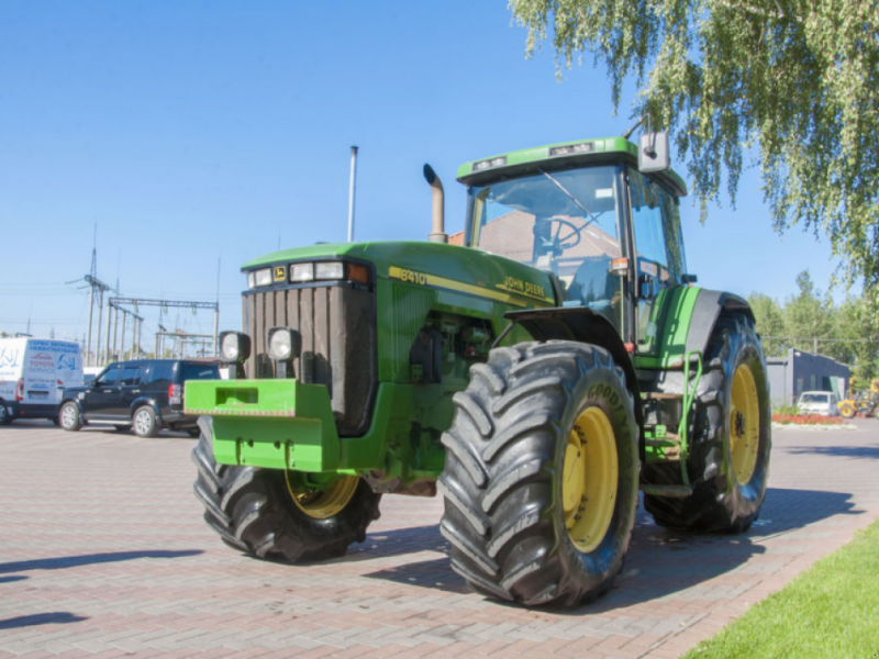 Oldtimer-Traktor tip John Deere 8410, Neumaschine in Луцьк (Poză 1)