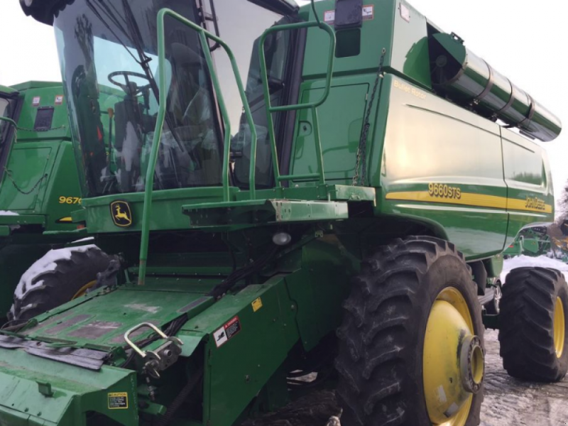 John Deere 9660 STS Bullet Rotor Combine harvester, Рівне