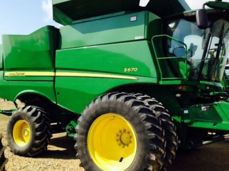 Oldtimer-Mähdrescher typu John Deere S670, Neumaschine v Київ (Obrázek 1)