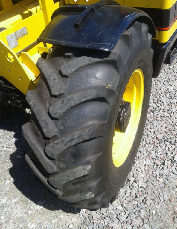 Teleskopstapler of the type Caterpillar TH62,  in Київ (Picture 7)