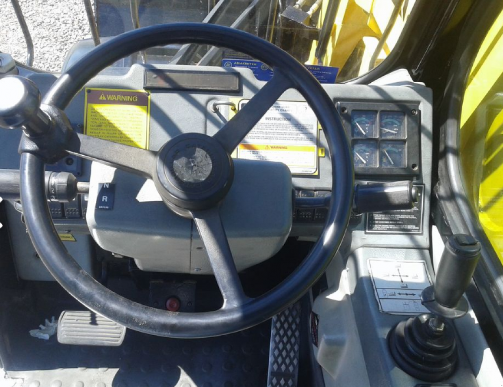 Teleskopstapler of the type Caterpillar TH62,  in Київ (Picture 5)