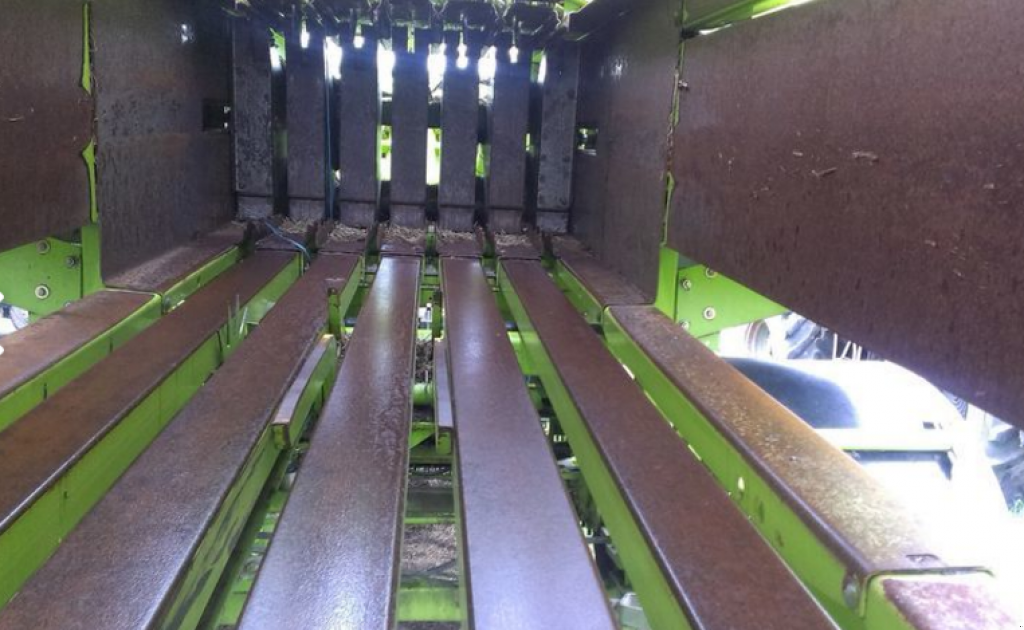 Hochdruckpresse typu CLAAS Quadrant 2200 RC,  v Київ (Obrázek 5)