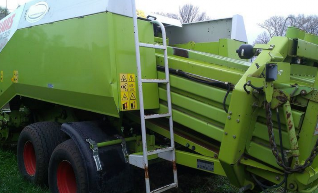 Hochdruckpresse typu CLAAS Quadrant 2200 RC,  v Київ (Obrázek 4)