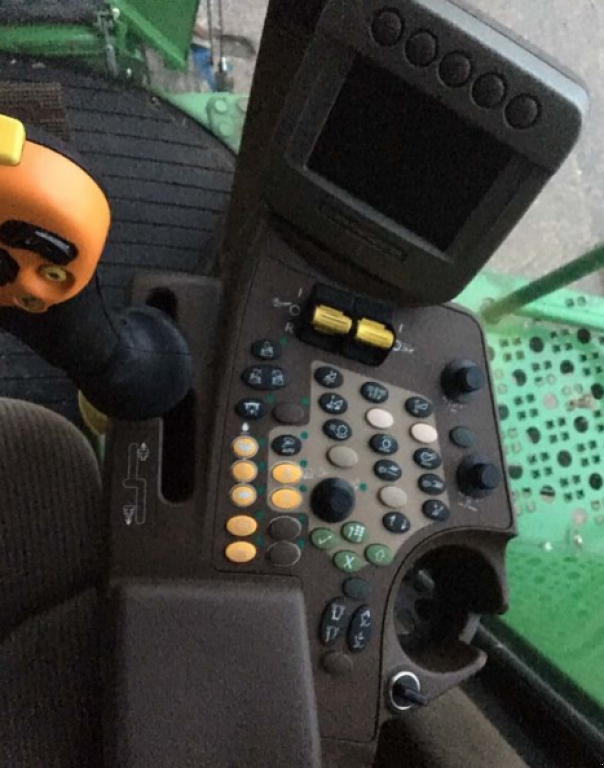 Oldtimer-Mähdrescher del tipo John Deere S690i HillMaster, Neumaschine In Чорномор'ївка (Immagine 10)