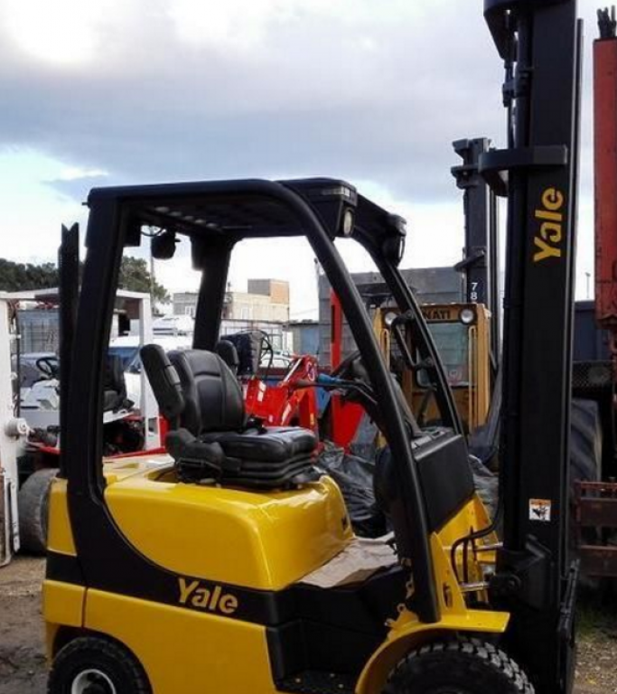 Gabelstapler typu Yale GDP18,  v Київ (Obrázek 1)