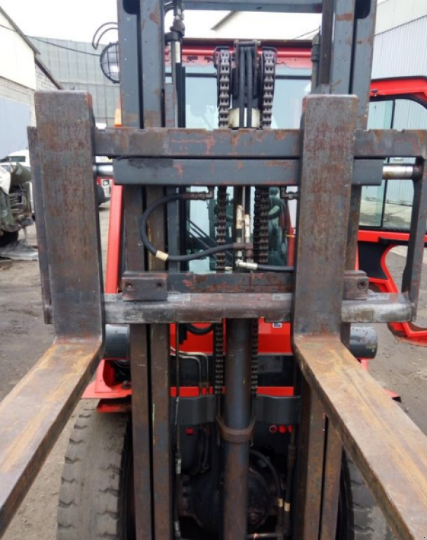 Gabelstapler typu Nissan FD 25,  v Київ (Obrázek 9)