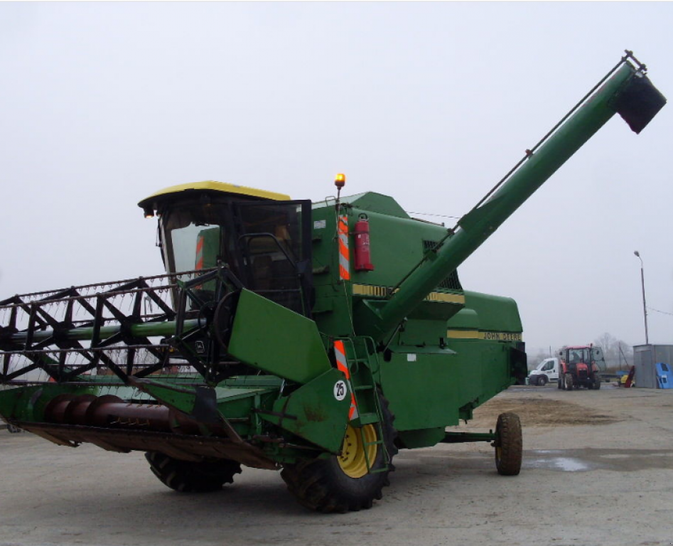 Oldtimer-Mähdrescher typu John Deere 1075, Neumaschine v Чернівці (Obrázek 2)