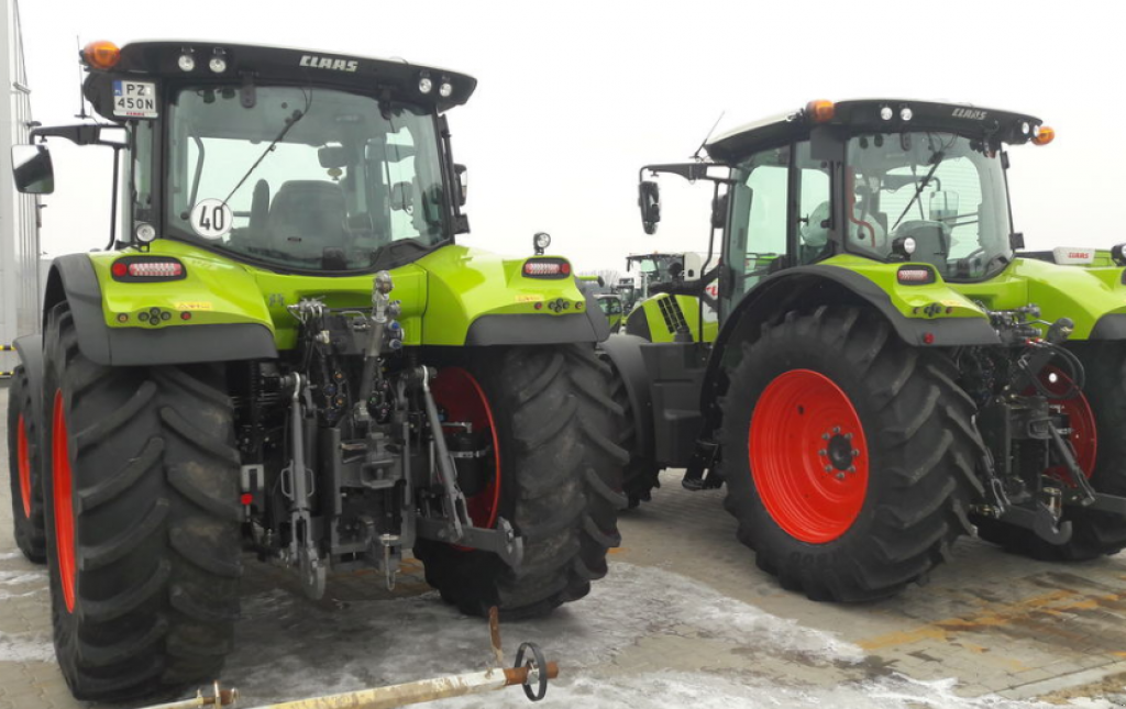 Oldtimer-Traktor des Typs CLAAS Arion 430 CIS, Neumaschine in Івано-Франківськ (Bild 3)