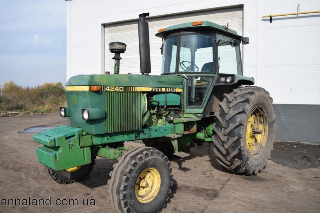 Oldtimer-Traktor del tipo John Deere 4240, Neumaschine en Житомир (Imagen 5)