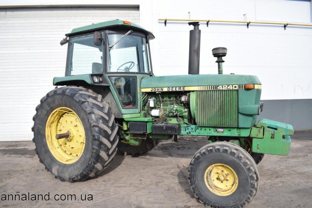 Oldtimer-Traktor tipa John Deere 4240, Neumaschine u Житомир (Slika 1)