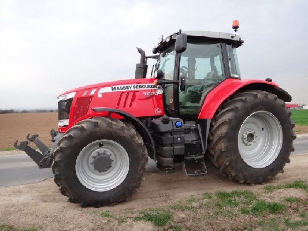 Oldtimer-Traktor typu Massey Ferguson 7620, Neumaschine v Київ (Obrázek 1)