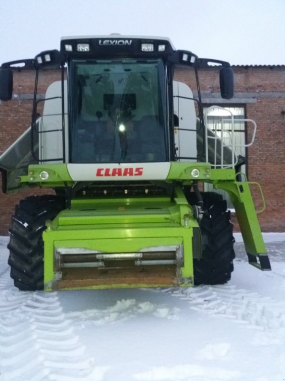 Oldtimer-Mähdrescher del tipo CLAAS Lexion 600, Neumaschine In Бродецьке (Immagine 8)