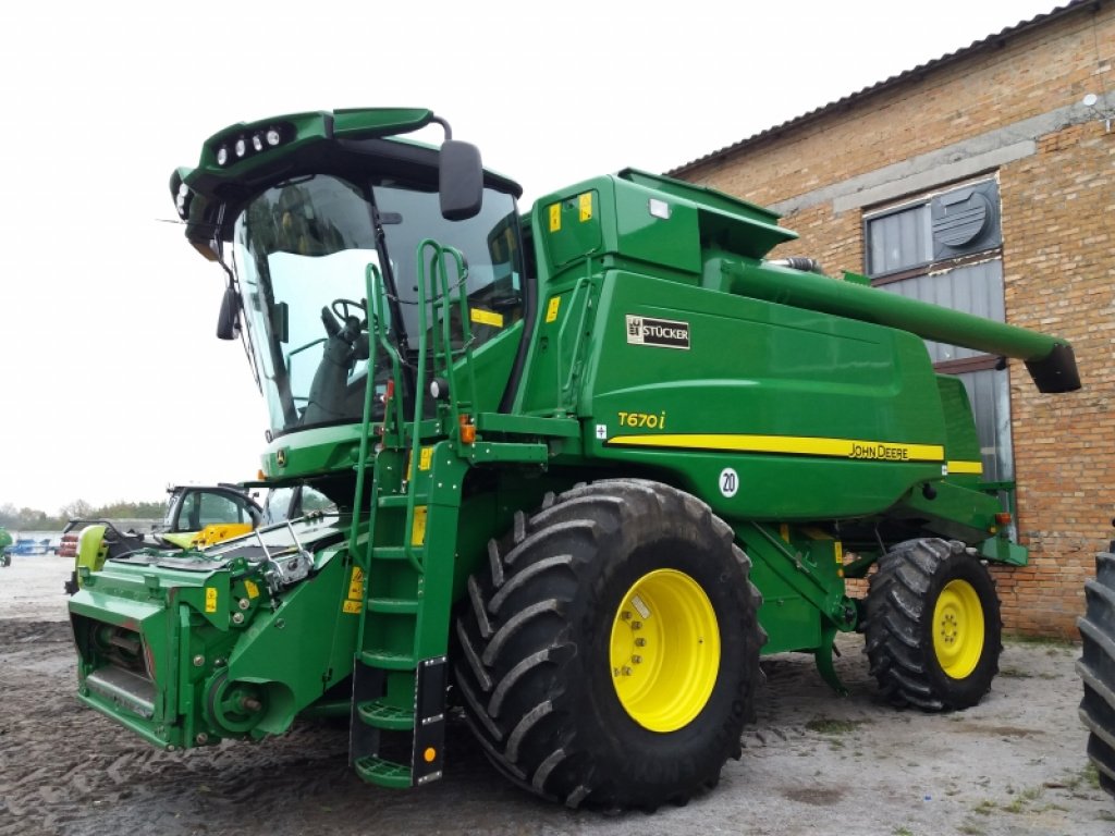 Oldtimer-Mähdrescher typu John Deere T670i, Neumaschine v Бродецьке (Obrázek 4)
