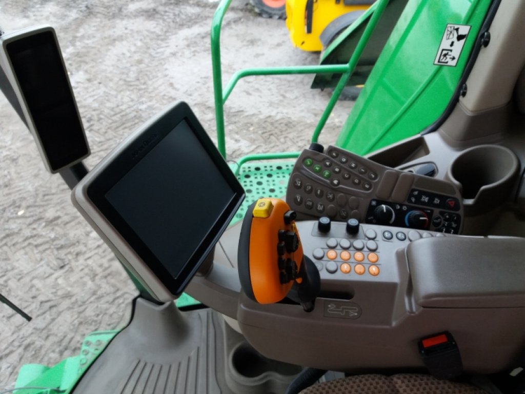 Oldtimer-Mähdrescher typu John Deere T670i, Neumaschine v Бродецьке (Obrázek 7)