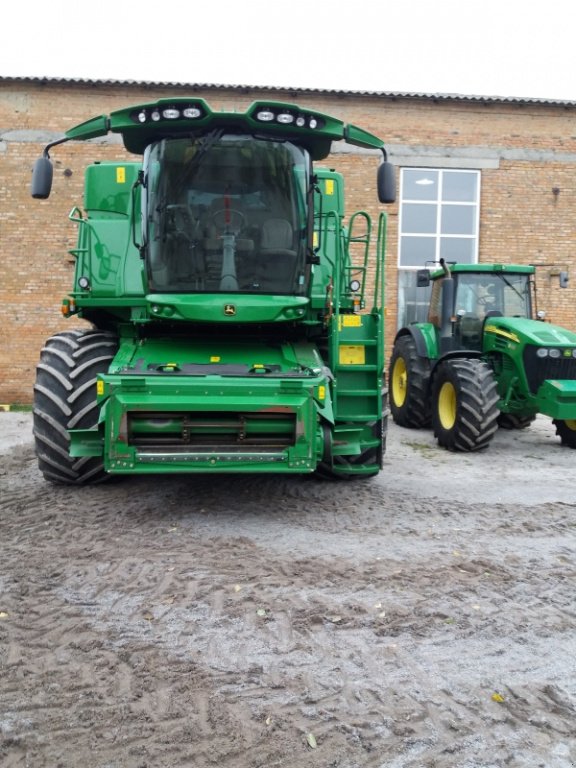 Oldtimer-Mähdrescher typu John Deere T670i, Neumaschine v Бродецьке (Obrázek 3)