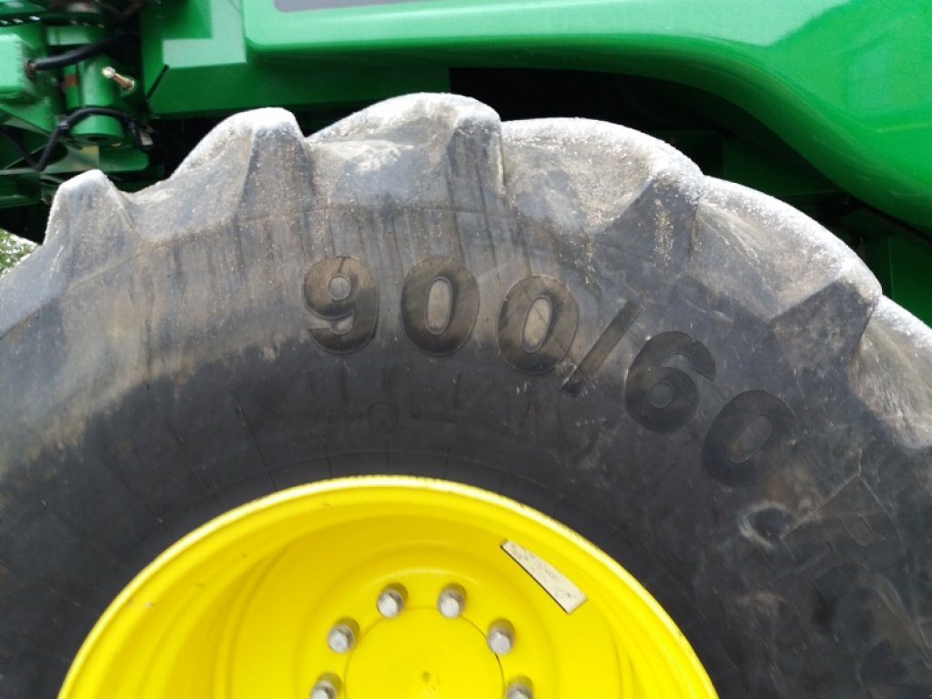 Oldtimer-Mähdrescher typu John Deere T670i, Neumaschine v Бродецьке (Obrázek 6)