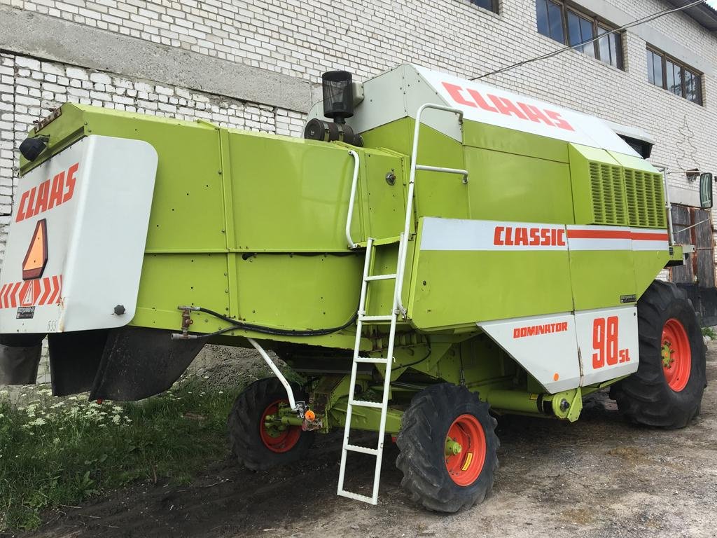 Oldtimer-Mähdrescher tipa CLAAS Dominator 98 SL, Neumaschine u Ковель (Slika 2)