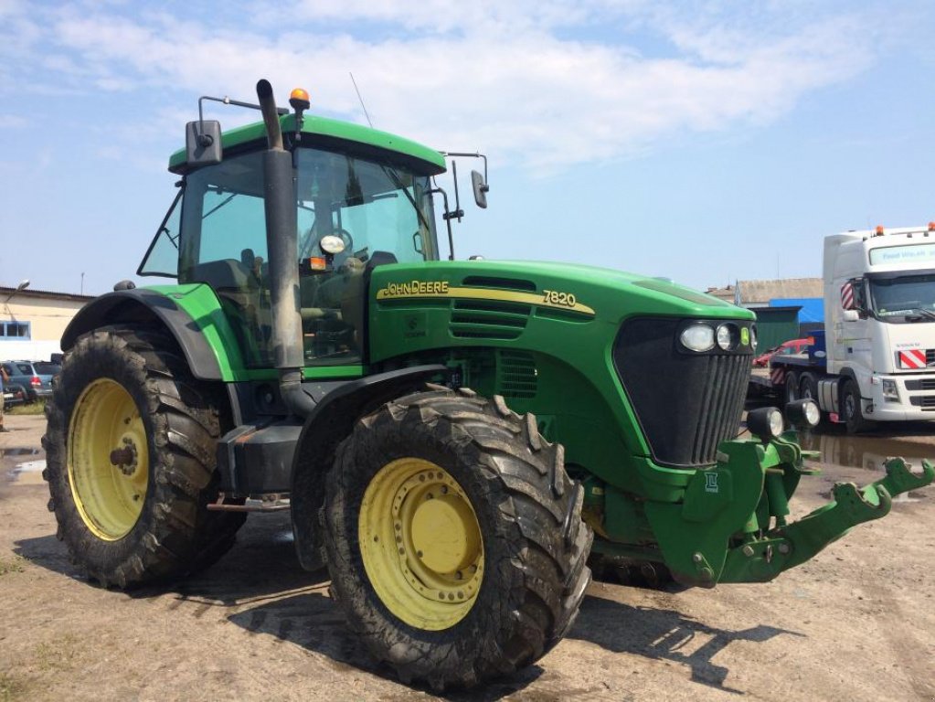 Oldtimer-Traktor типа John Deere 7820, Neumaschine в Ковель (Фотография 8)