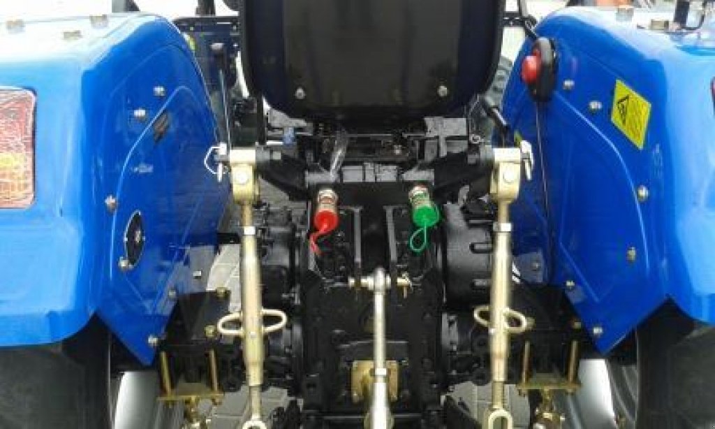 Hopfentraktor tip Dong Feng DF 404, Neumaschine in Глеваха (Poză 5)