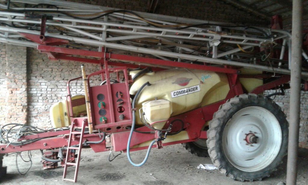 Weinbauspritze del tipo Hardi Commander 3300,  In Кіровоград (Immagine 1)
