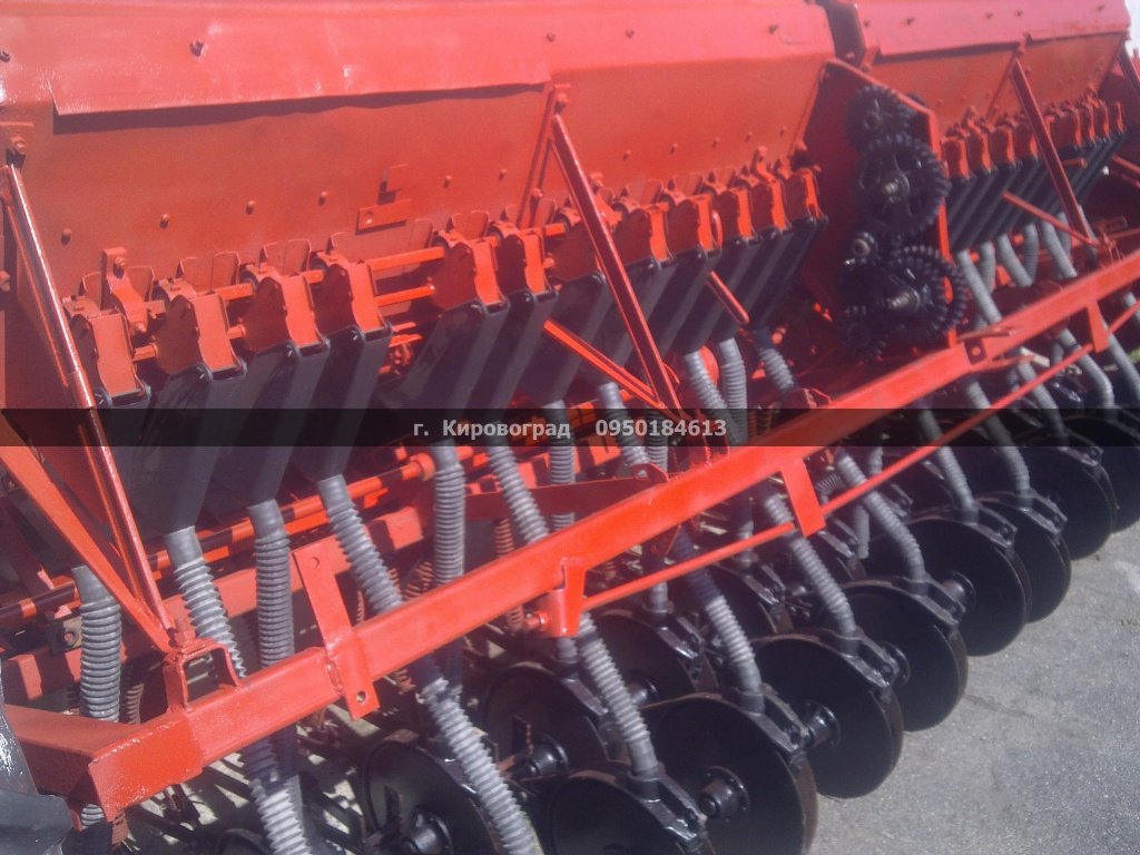 Direktsaatmaschine typu CHERVONA ZIRKA СЗ-3.6,  v Кіровоград (Obrázek 1)