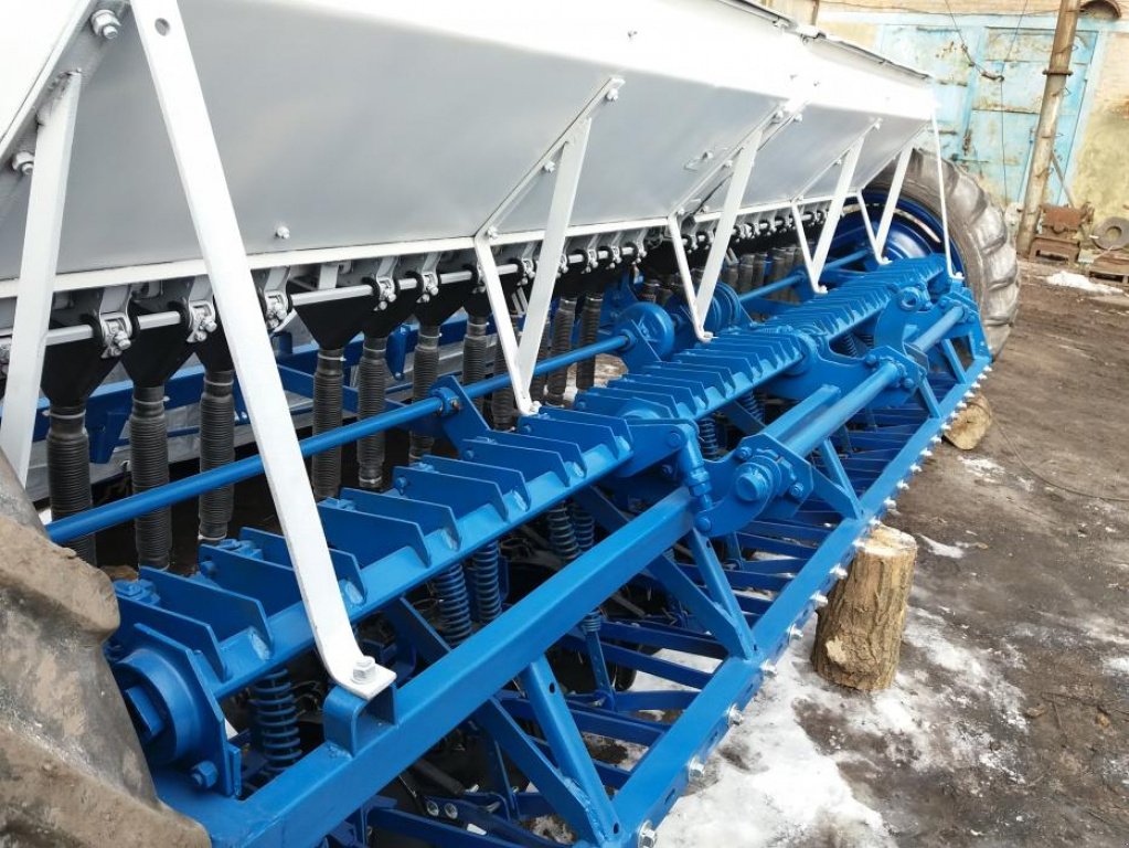 Direktsaatmaschine typu CHERVONA ZIRKA СЗ-3.6,  v Кіровоград (Obrázek 1)