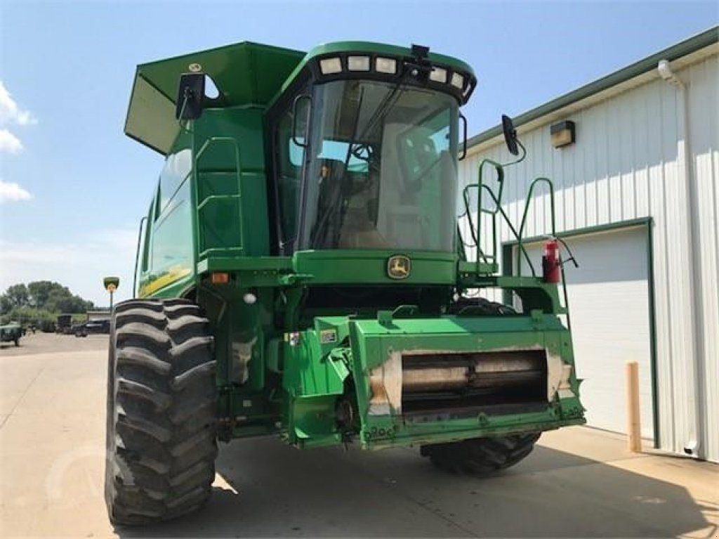 Oldtimer-Mähdrescher a típus John Deere 9660 STS,  ekkor: Харків (Kép 1)