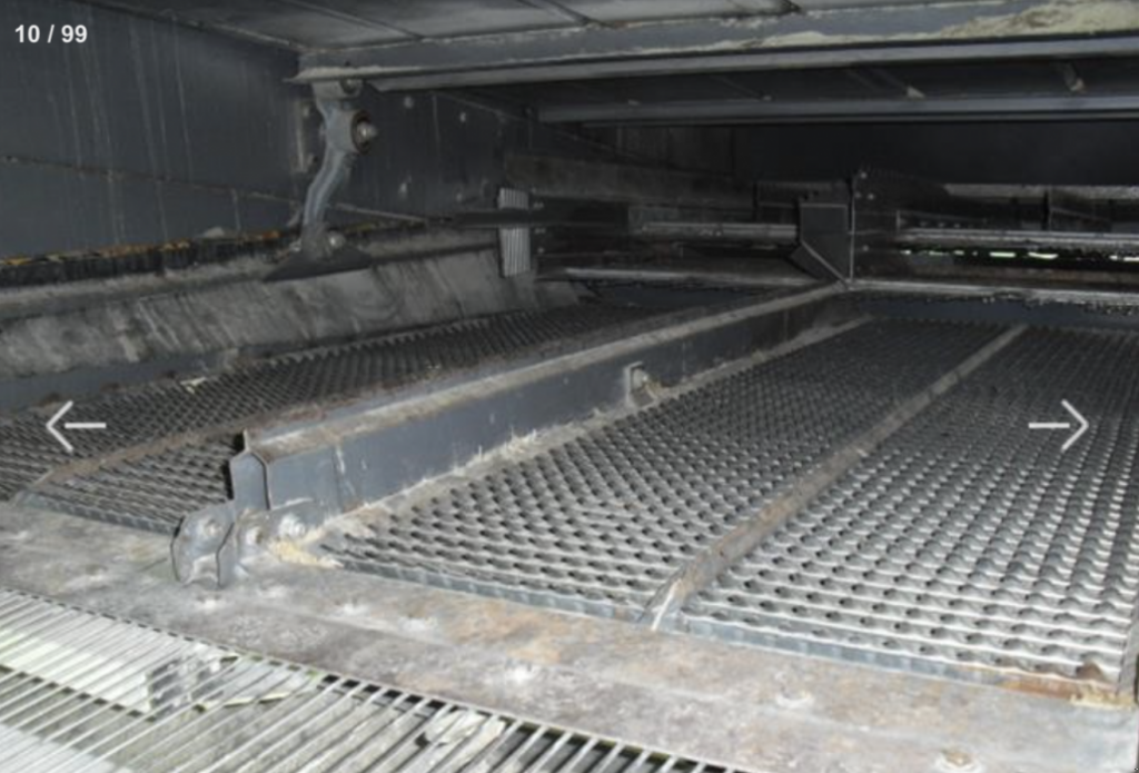 Oldtimer-Mähdrescher des Typs Caterpillar Lexion 470, Neumaschine in Біла Церква (Bild 9)