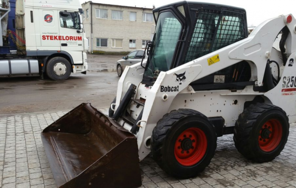 Gabelstapler typu Bobcat S250 Turbo,  v Золочів (Obrázek 3)