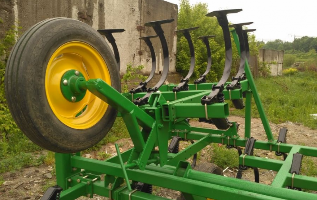 Kartoffelpflegetechnik a típus John Deere 1010,  ekkor: Калинівка (Kép 7)