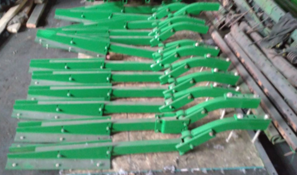 Kartoffelpflegetechnik typu John Deere 1000,  v Калинівка (Obrázek 6)