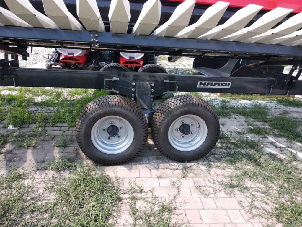 Schneidwerkswagen typu Nardi Sunstorm,  v Хмельницький (Obrázek 1)