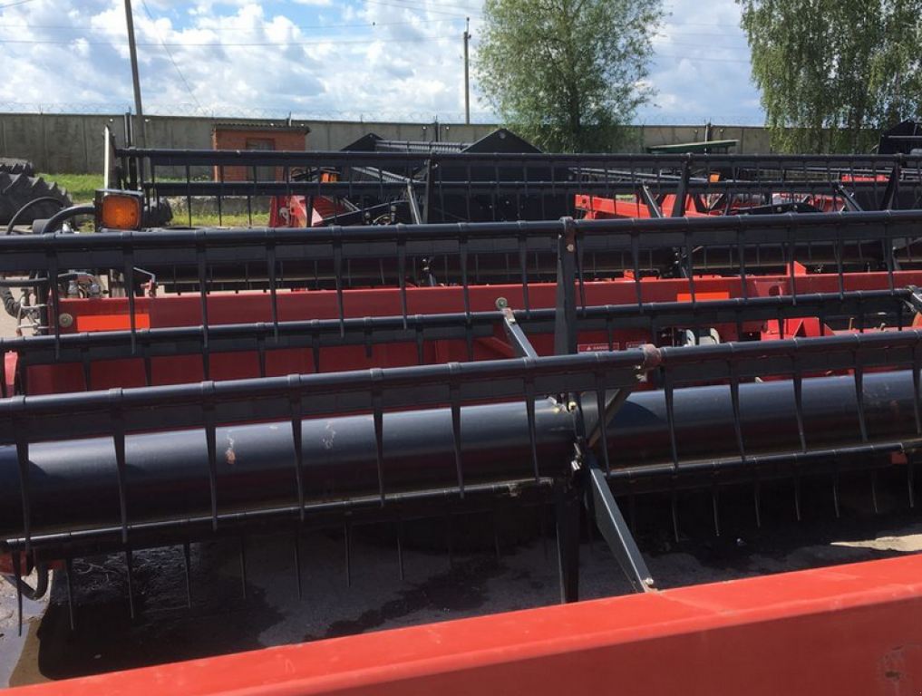 Schneidwerk typu Case IH 2020-7,  v Любар (Obrázek 5)