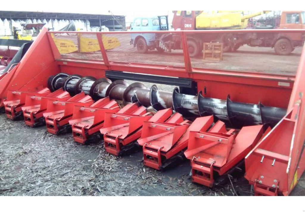 Sonnenblumenschneidwerk typu Oros Sun 8,  v Любар (Obrázek 1)