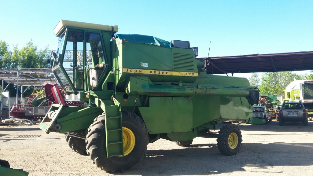 Oldtimer-Mähdrescher of the type John Deere 975, Neumaschine in Не обрано (Picture 5)