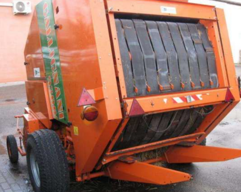 Rundballenpresse типа Gallignani 9300,  в Радехів (Фотография 4)