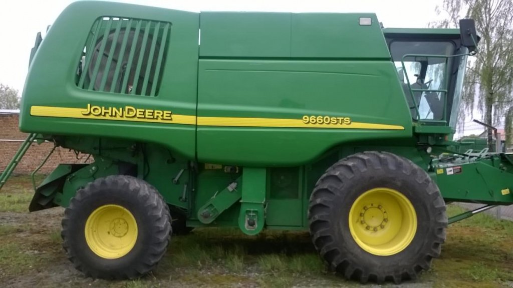 Oldtimer-Mähdrescher typu John Deere 9660 STS,  v Маріуполь (Obrázek 1)