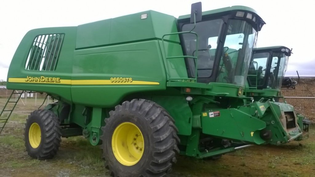 Oldtimer-Mähdrescher typu John Deere 9660 STS,  v Маріуполь (Obrázek 3)