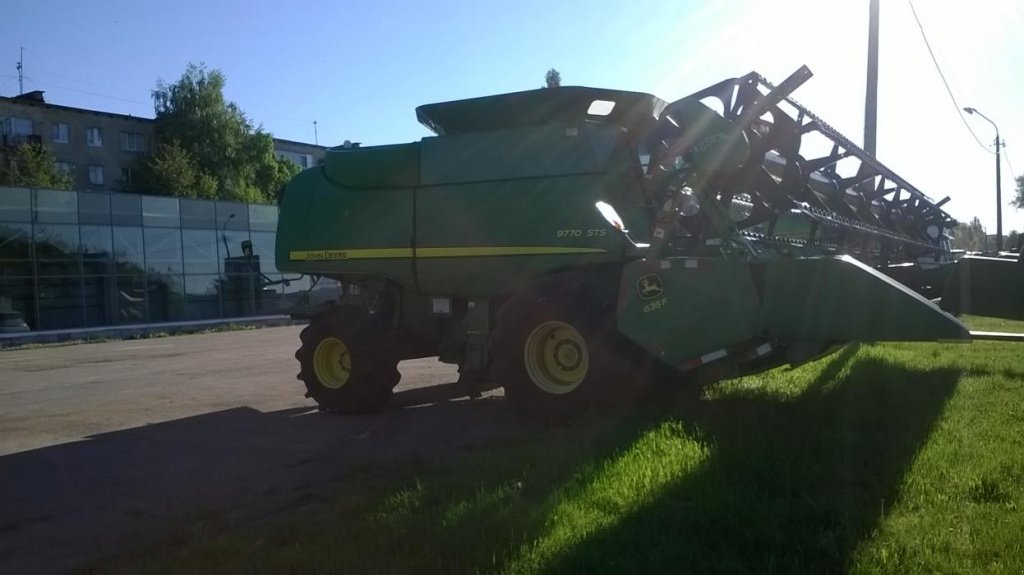 Oldtimer-Mähdrescher typu John Deere 9770 STS,  v Маріуполь (Obrázek 2)