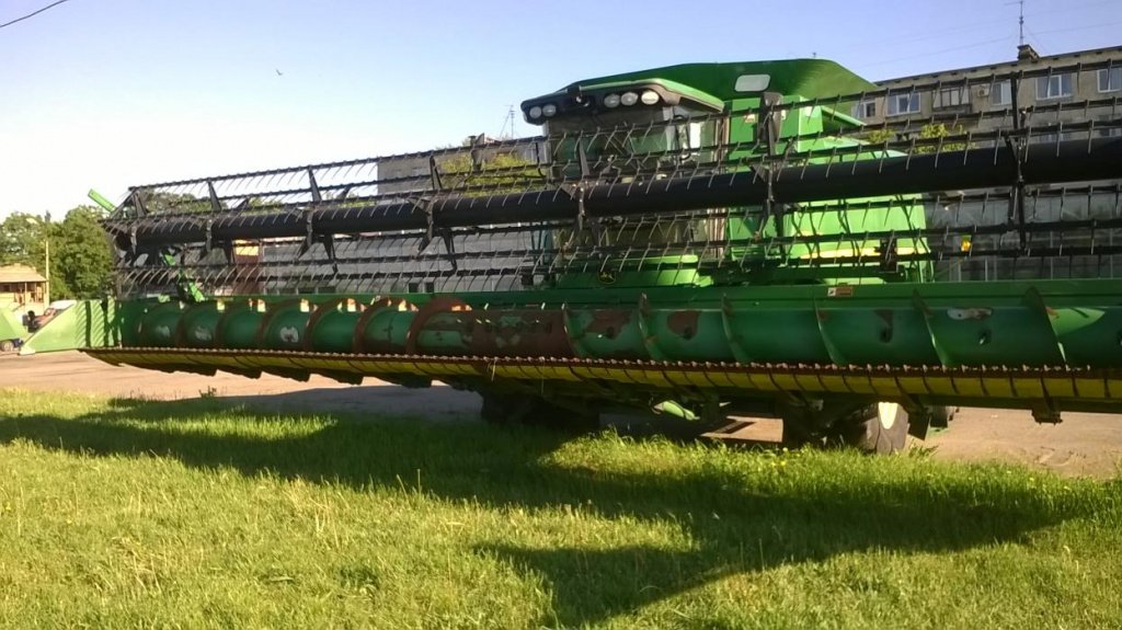 Oldtimer-Mähdrescher typu John Deere 9770 STS,  v Маріуполь (Obrázek 3)