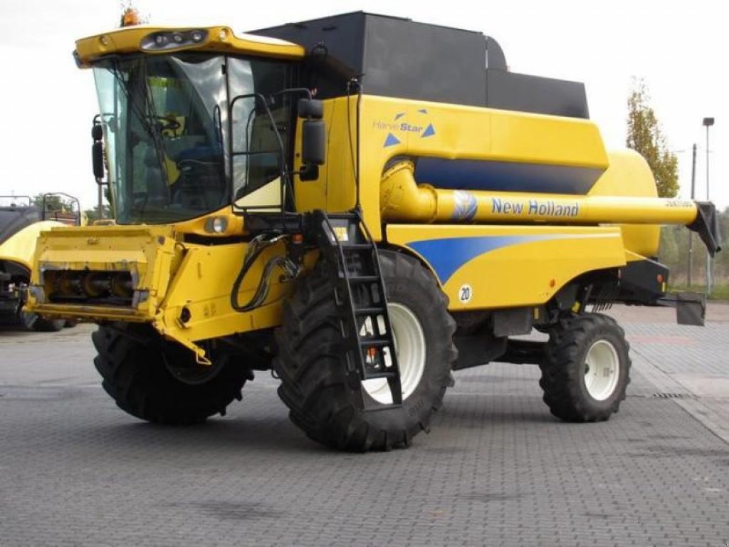 Oldtimer-Mähdrescher typu New Holland CSX7080,  v Маріуполь (Obrázek 1)
